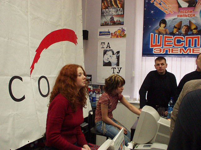 Autograph session in Titanic 08.03.2002